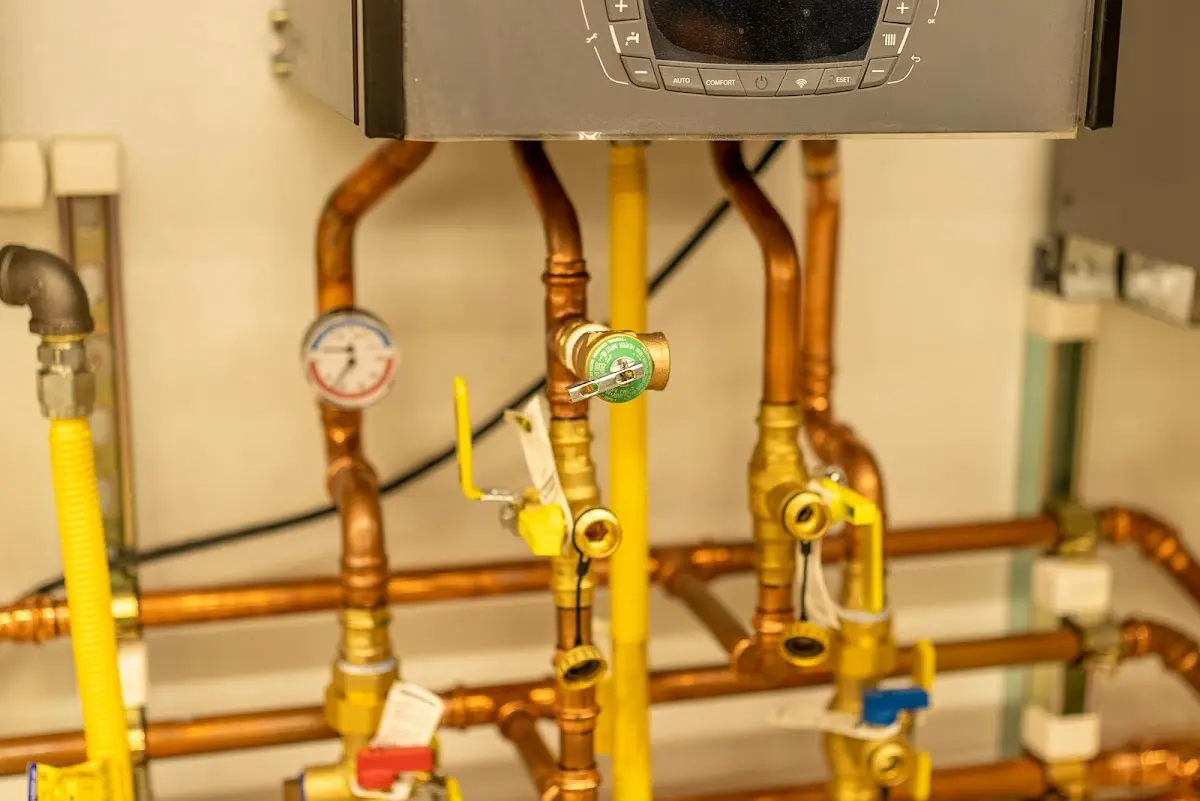 Licensed technician providing Sewer Cleanout for a homeowner in Alloway